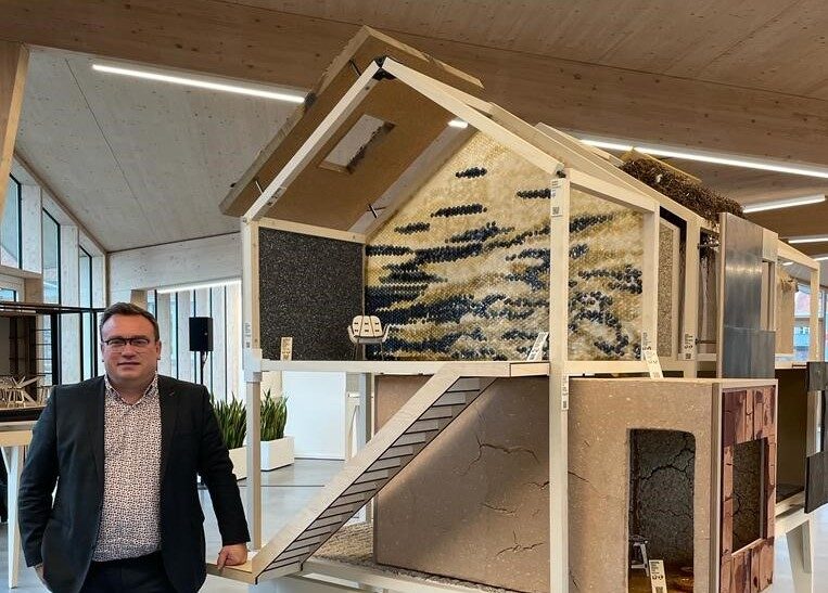 Jurgen tentoonstelling alternatieve bouwmaterialen Acasus Veurne